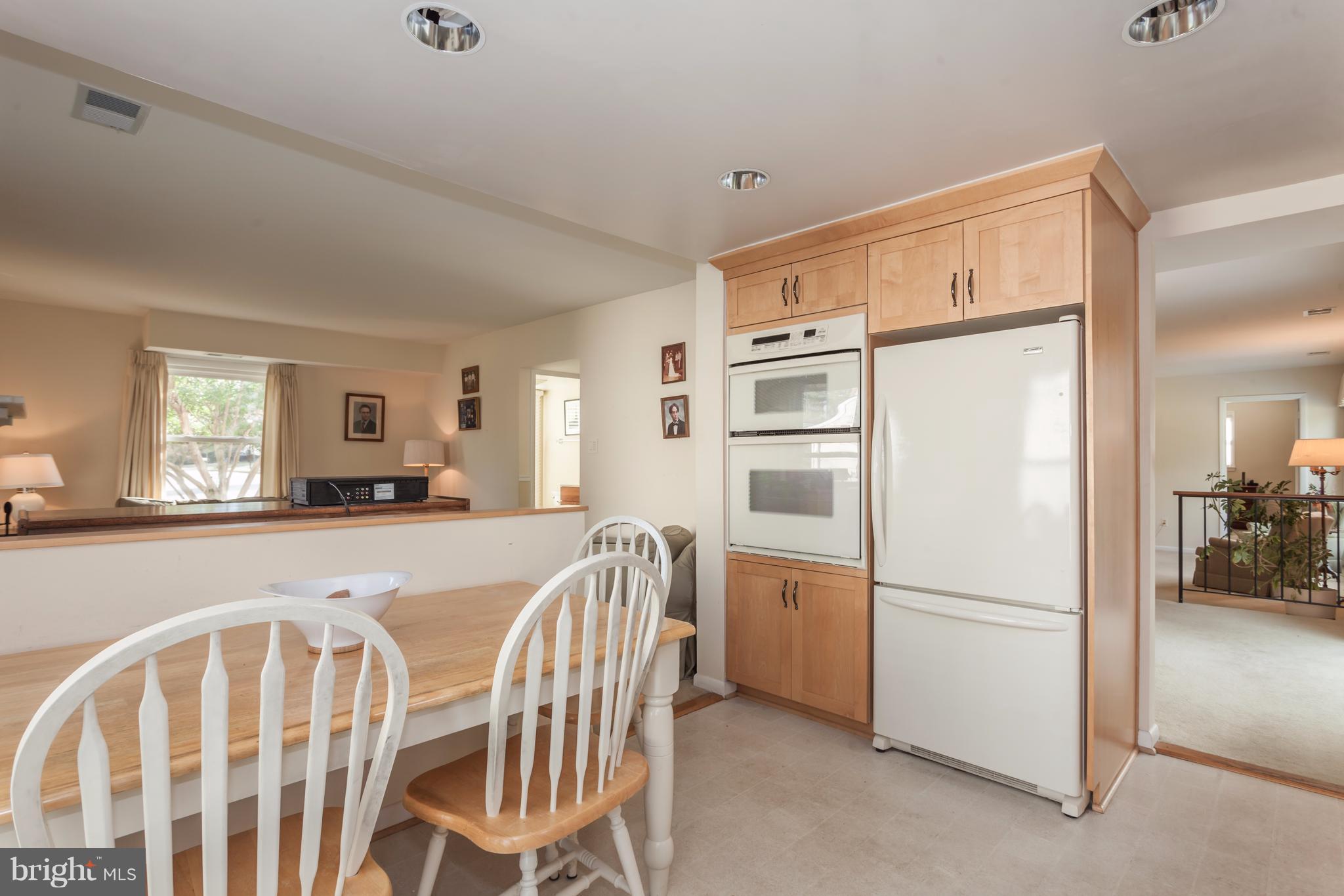 12720 Builders Road Herndon, VA 20170 - Photo 11 of 30 Kitchen