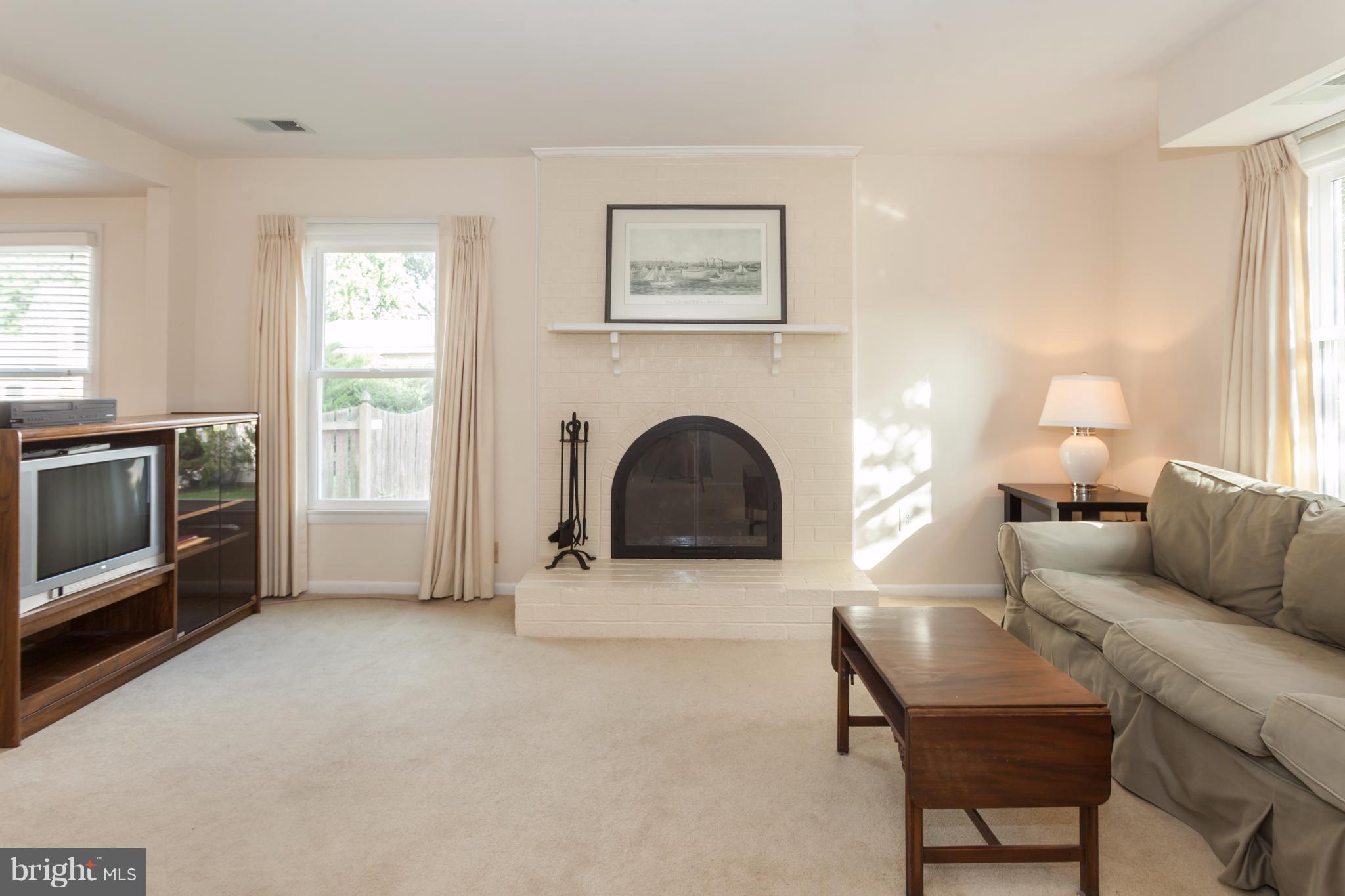 12720 Builders Road Herndon, VA 20170 - Photo 13 of 30 Family Room