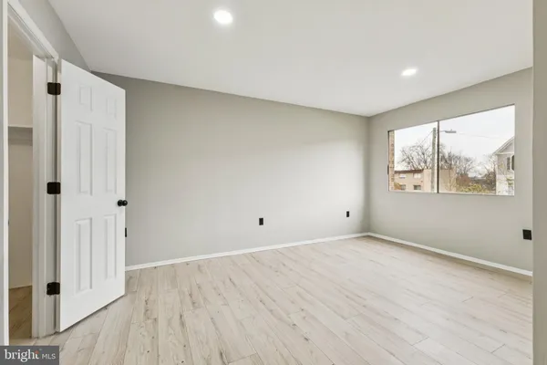 $200,000 | 12751 Dara Drive, Unit 102, Woodbridge, VA 22192
