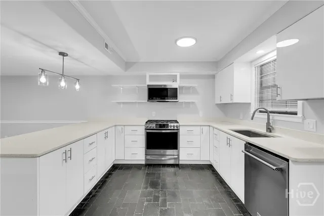 $330,000 | 2612 Whatley Avenue, Unit 13C, Savannah, GA 31404