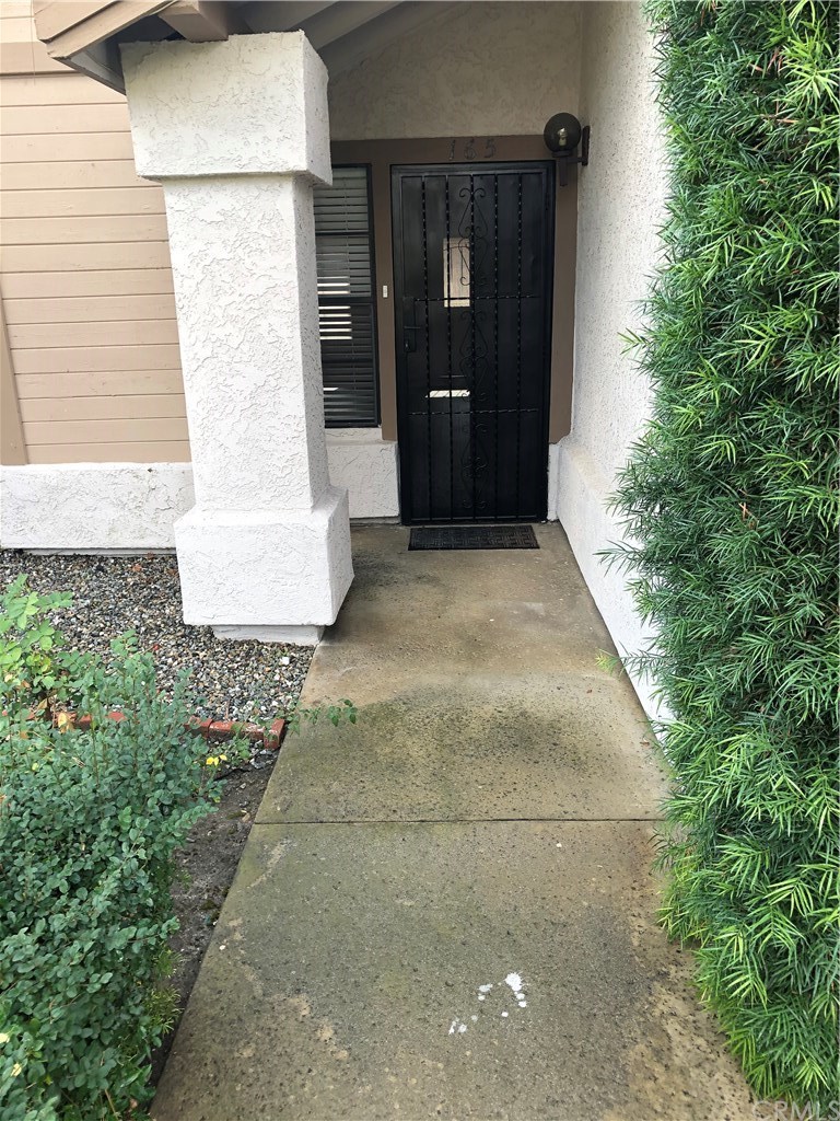 165 Castleton Drive Claremont, CA 91711 - Photo 5 of 46