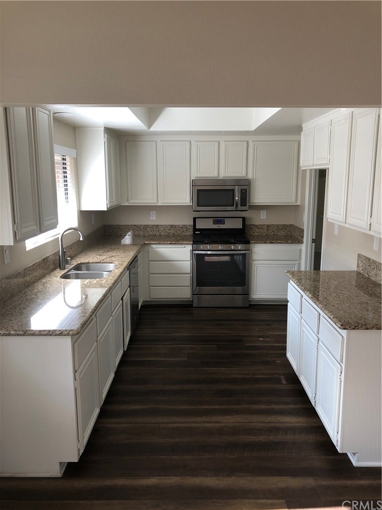 165 Castleton Drive Claremont, CA 91711 - Photo 10 of 46