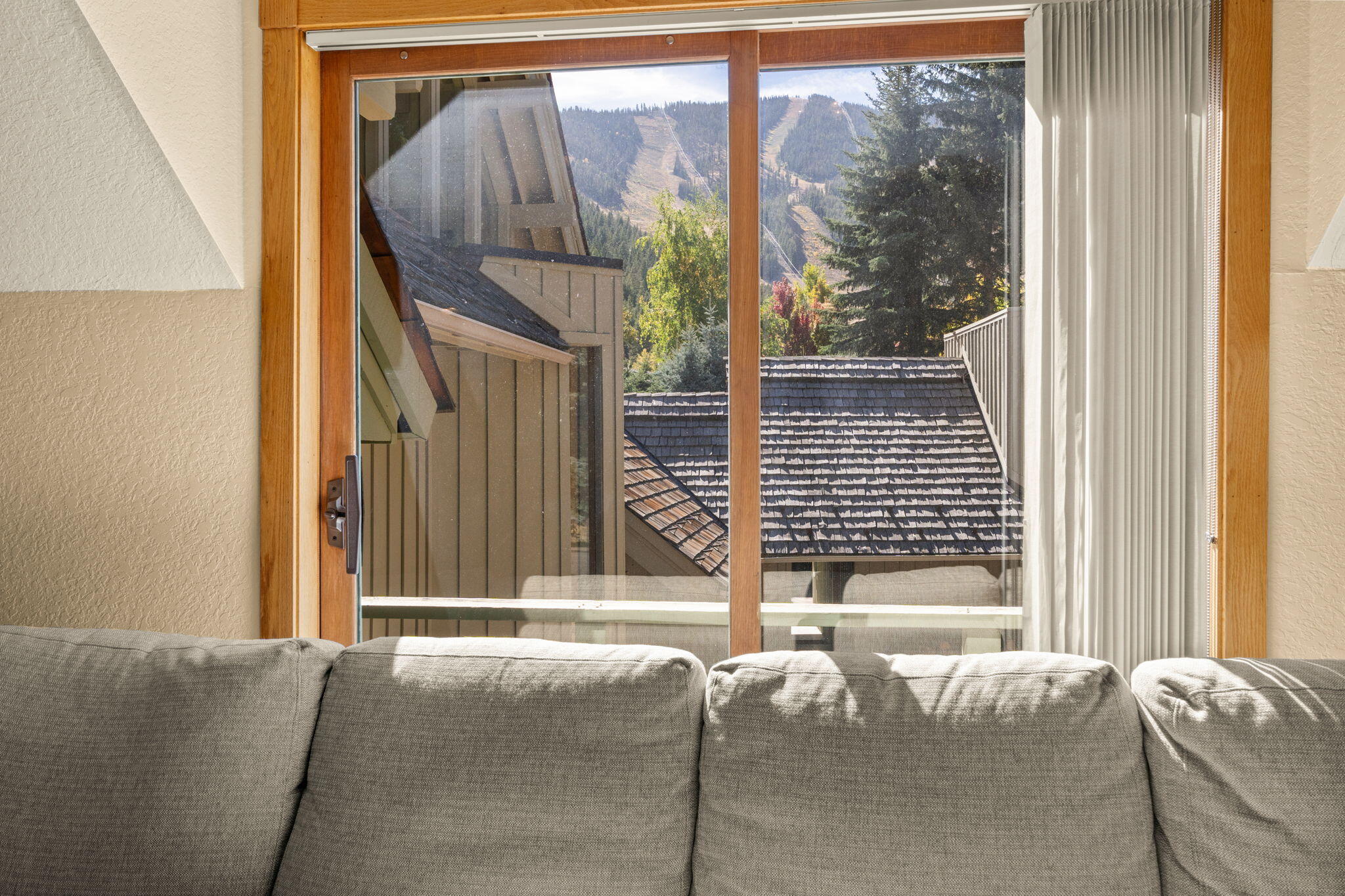 321 Georginia Road, Unit 1 Ketchum, ID 83340 - Photo 31 of 45 Den View