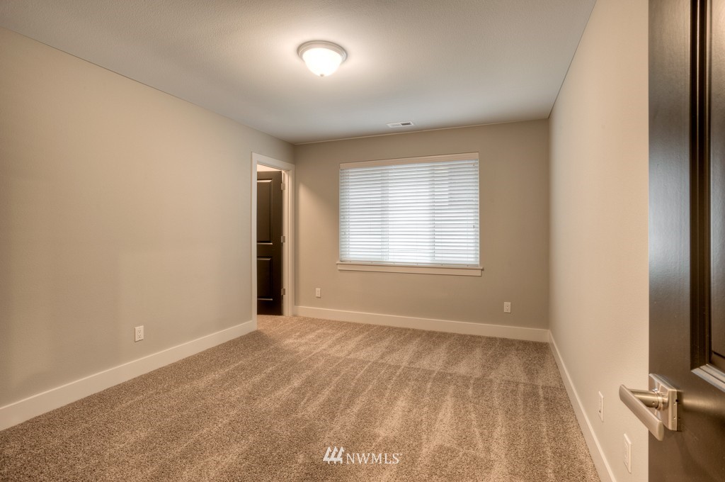 4307 181st Street Southeast Bothell, WA 98012 - Photo 8 of 14