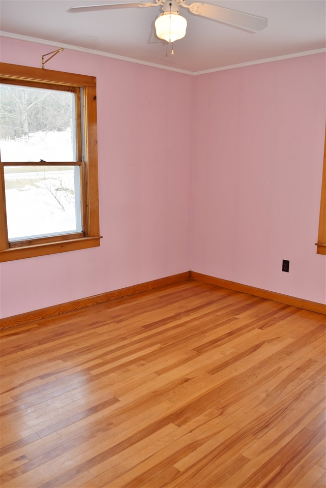 184 East Main Street Lunenburg, VT 05906 - Photo 19 of 40