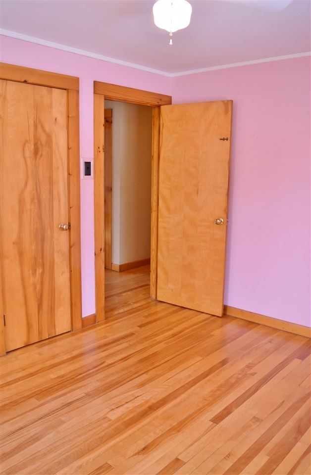 184 East Main Street Lunenburg, VT 05906 - Photo 20 of 40