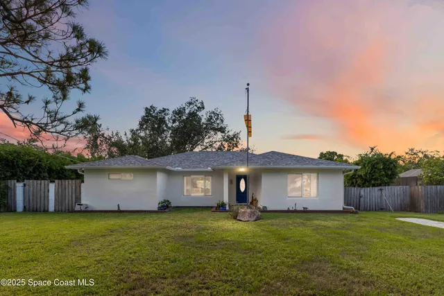 $450,000 | 3640 3rd Avenue, Grant-Valkaria, FL 32950