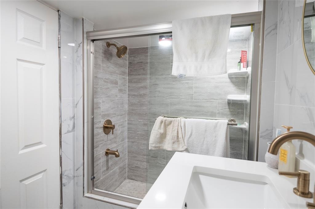 3613 Vestal Road Vestal, NY 13850 - Photo 15 of 17