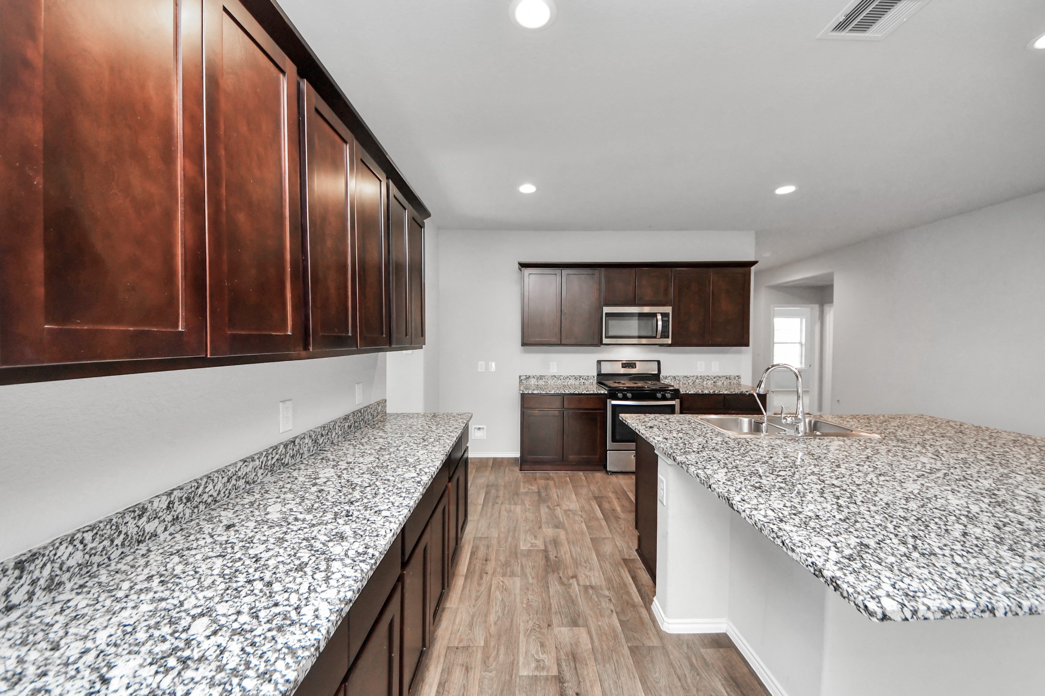 1715 Bear Spring Drive Rosenberg, TX 77469 - Photo 12 of 39 Gallery Image 12