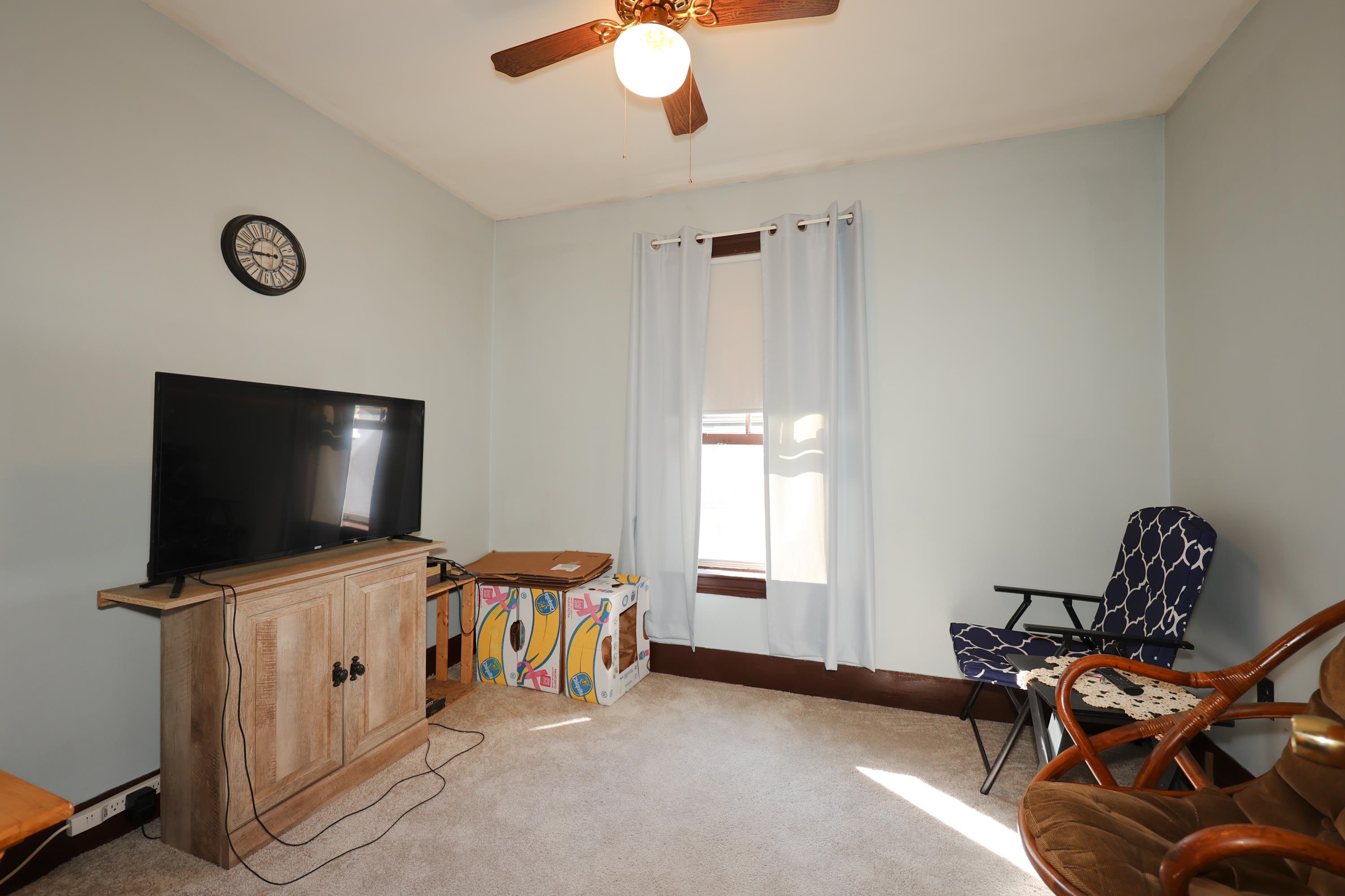 308 Spruce Street Manchester, NH 03103 - Photo 4 of 37 Gallery Image 4