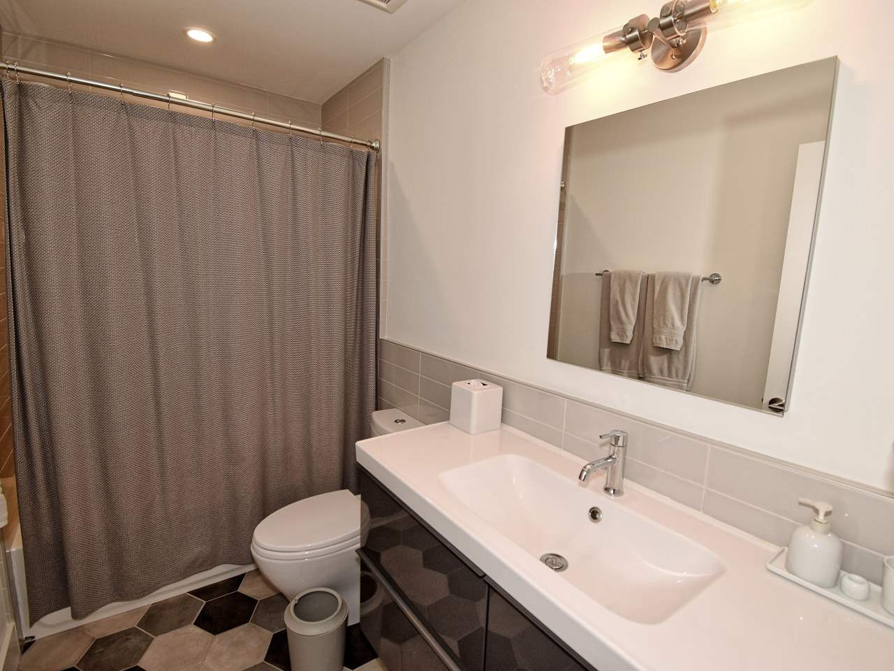 3448 Bradley Place Raleigh, NC 27607 - Photo 21 of 28 Photo 21
