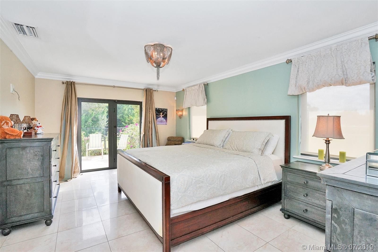 17771 Sunset Drive Southwest Ranches, FL 33331 - Photo 2 of 34 Gallery Image 2