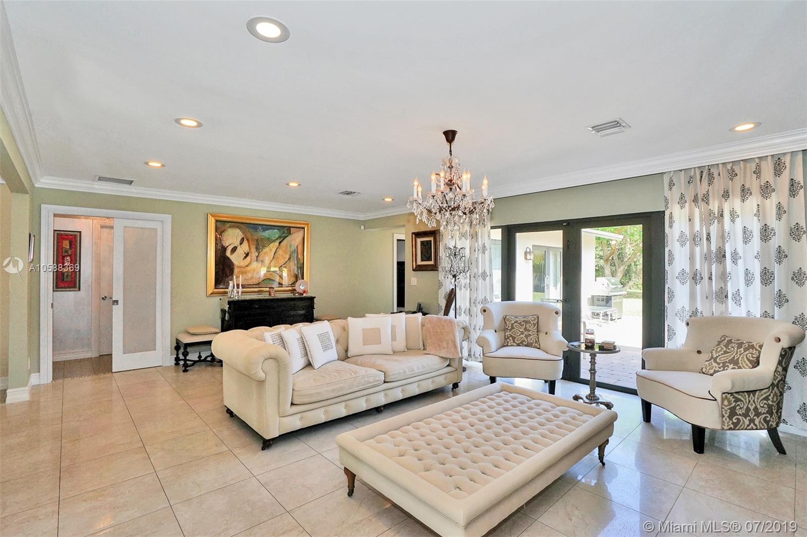 17771 Sunset Drive Southwest Ranches, FL 33331 - Photo 11 of 34 Gallery Image 11