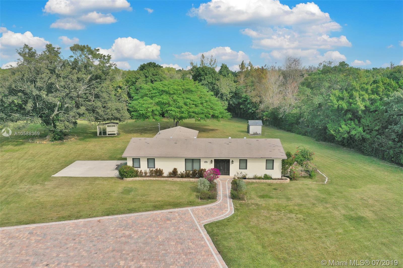 17771 Sunset Drive Southwest Ranches, FL 33331 - Photo 17 of 34 Gallery Image 17