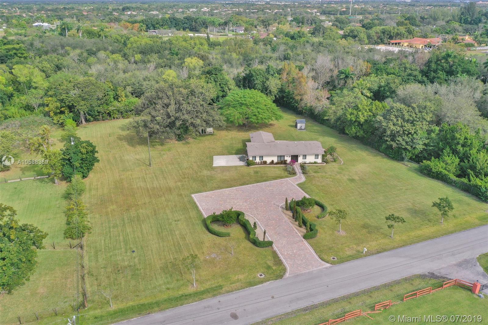 17771 Sunset Drive Southwest Ranches, FL 33331 - Photo 22 of 34 Gallery Image 22