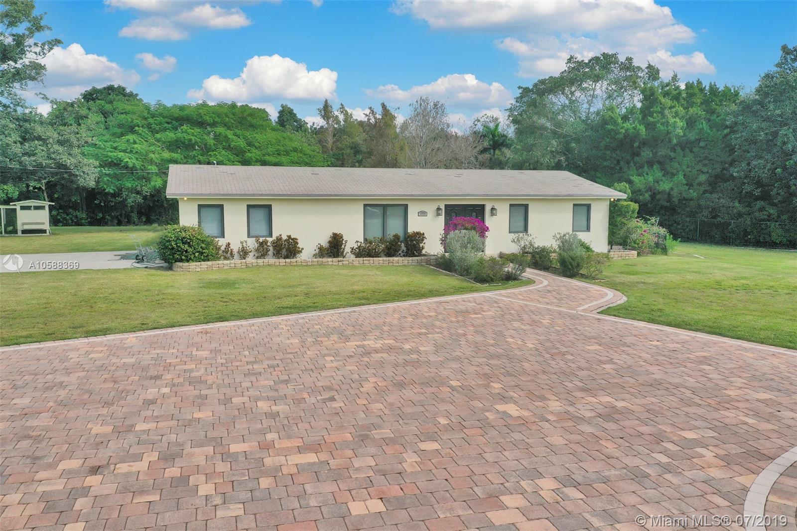 17771 Sunset Drive Southwest Ranches, FL 33331 - Photo 24 of 34 Gallery Image 24