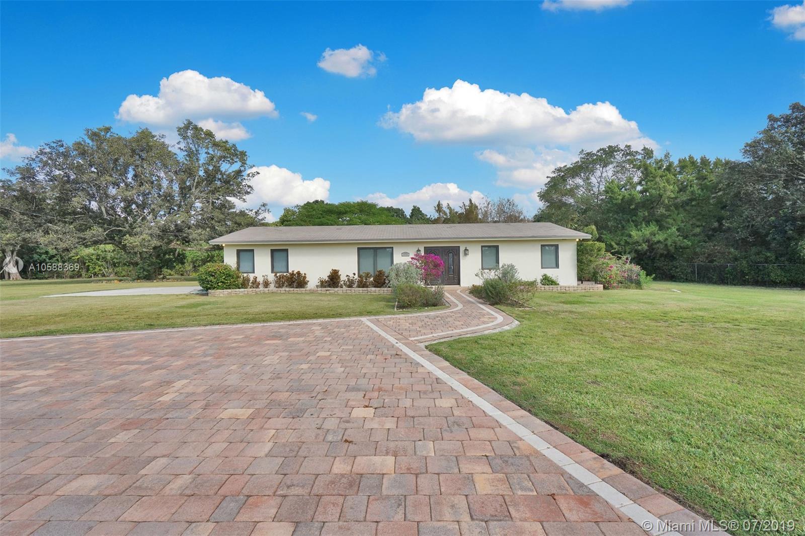 17771 Sunset Drive Southwest Ranches, FL 33331 - Photo 26 of 34 Gallery Image 26