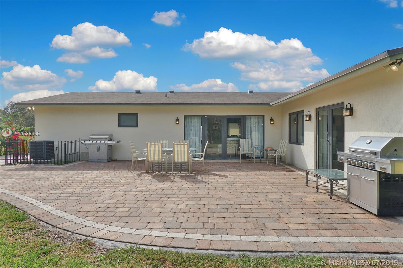 17771 Sunset Drive Southwest Ranches, FL 33331 - Photo 33 of 34 Gallery Image 33