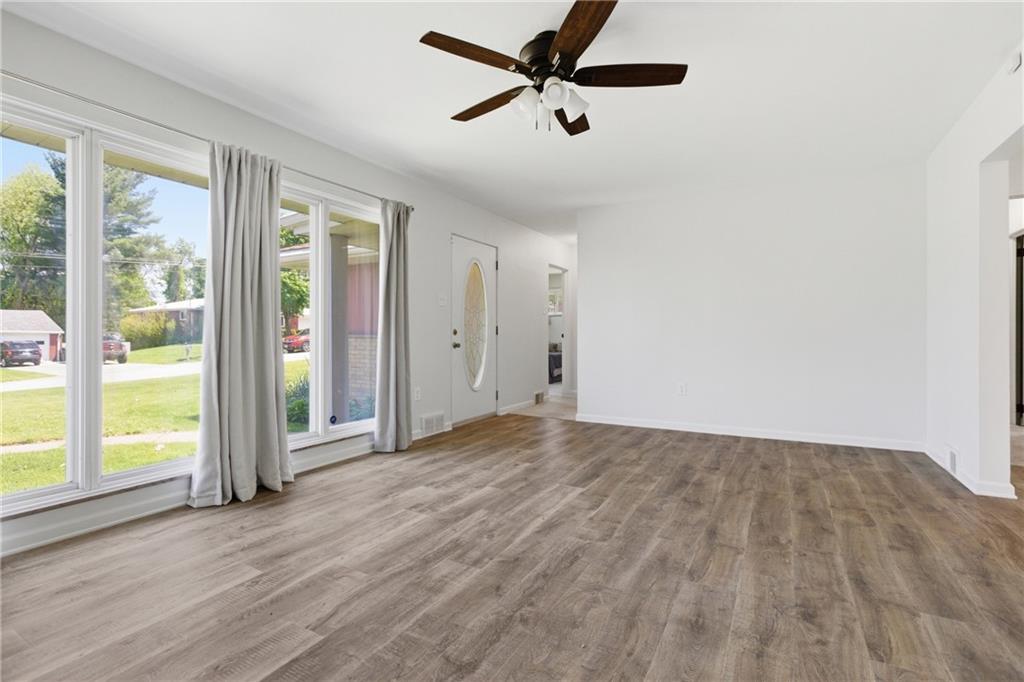 1348 Bechtel Street Monaca, PA 15061 - Photo 4 of 25 Gallery Image 4