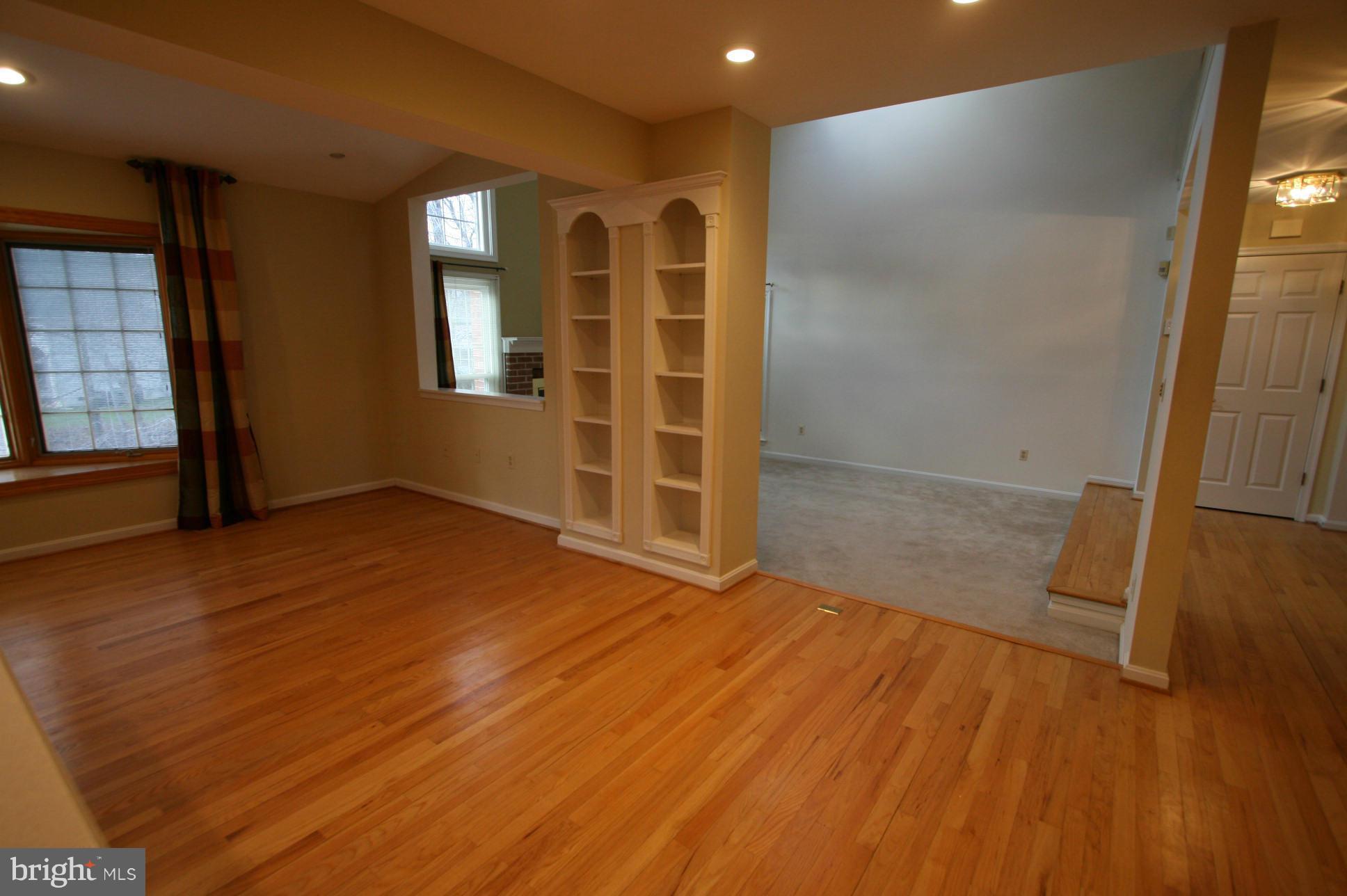 10242 Breconshire Road Ellicott City, MD 21042 - Photo 10 of 30 Kitchen with sunken family room