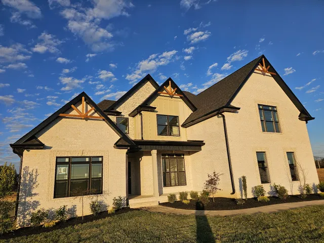 $680,900 | 4992 Royal Vw Way, Clarksville, TN 37040