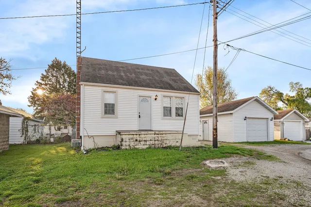 $105,000 | 1012 1/2 West Lafayette Street, Ottawa, IL 61350