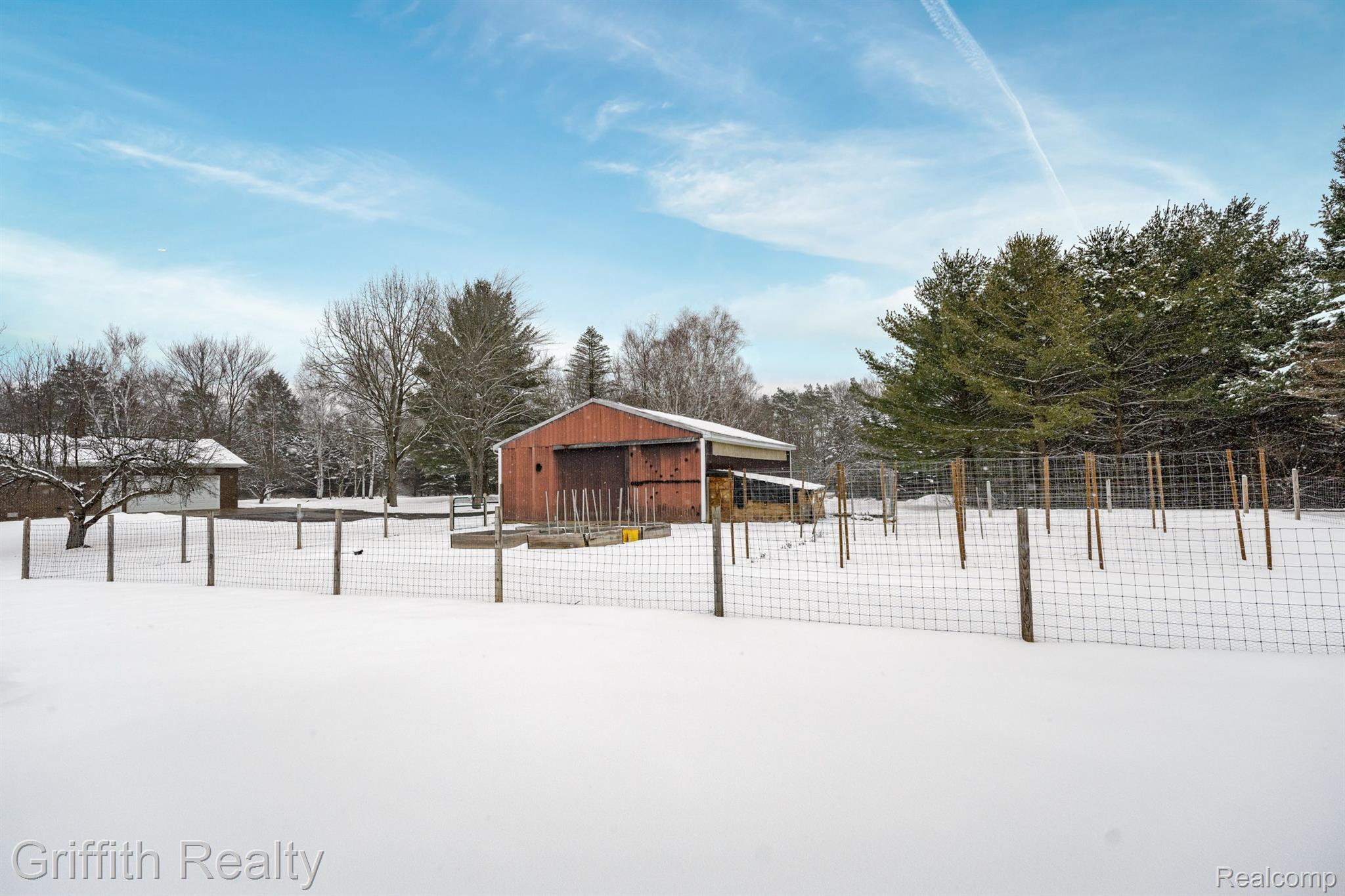 6305 McGuire Road Fenton, MI 48430 - Photo 44 of 54 Gallery Image 44