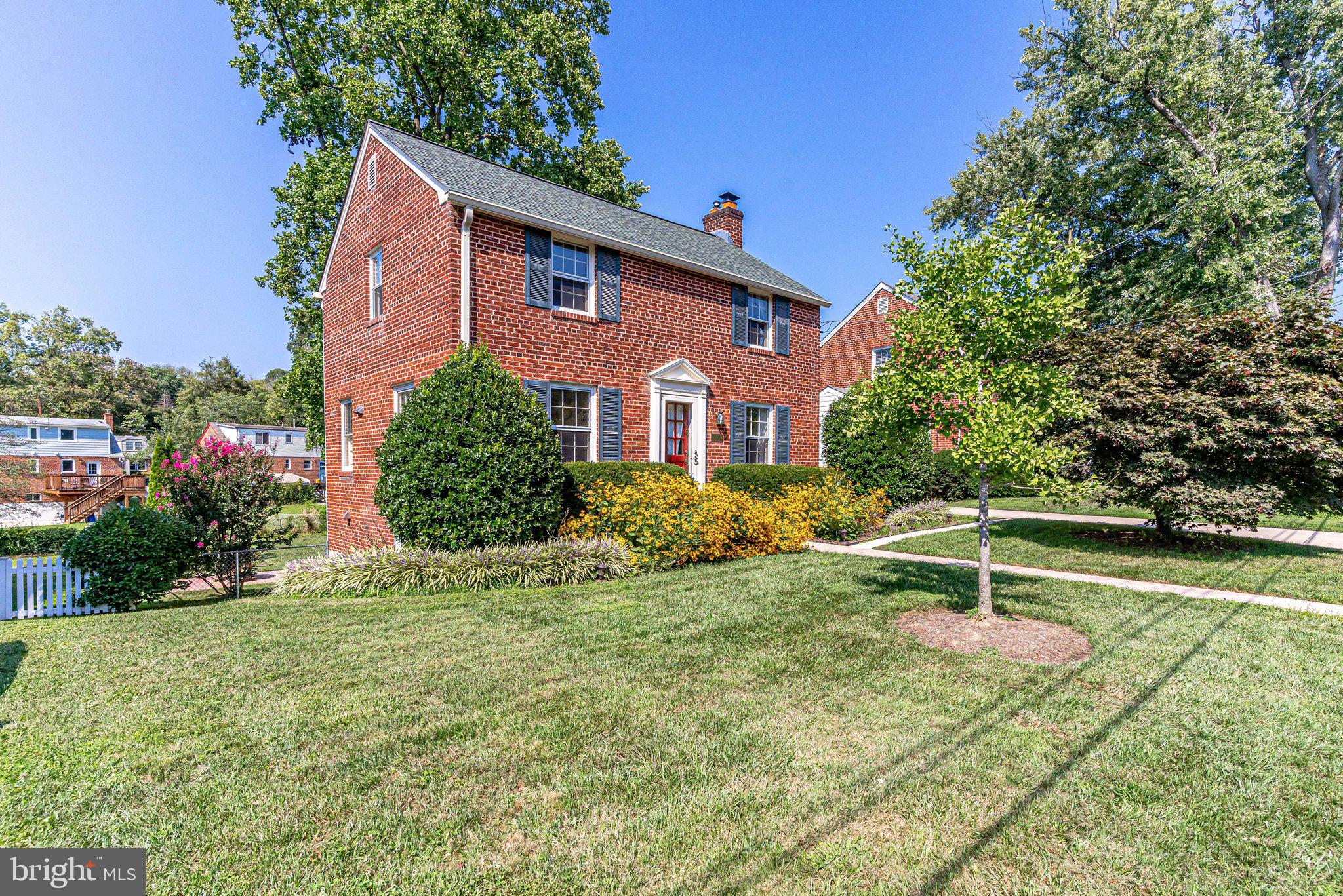 2305 Arthur Avenue Silver Spring, MD 20902 - Photo 2 of 44 Gallery Image 2