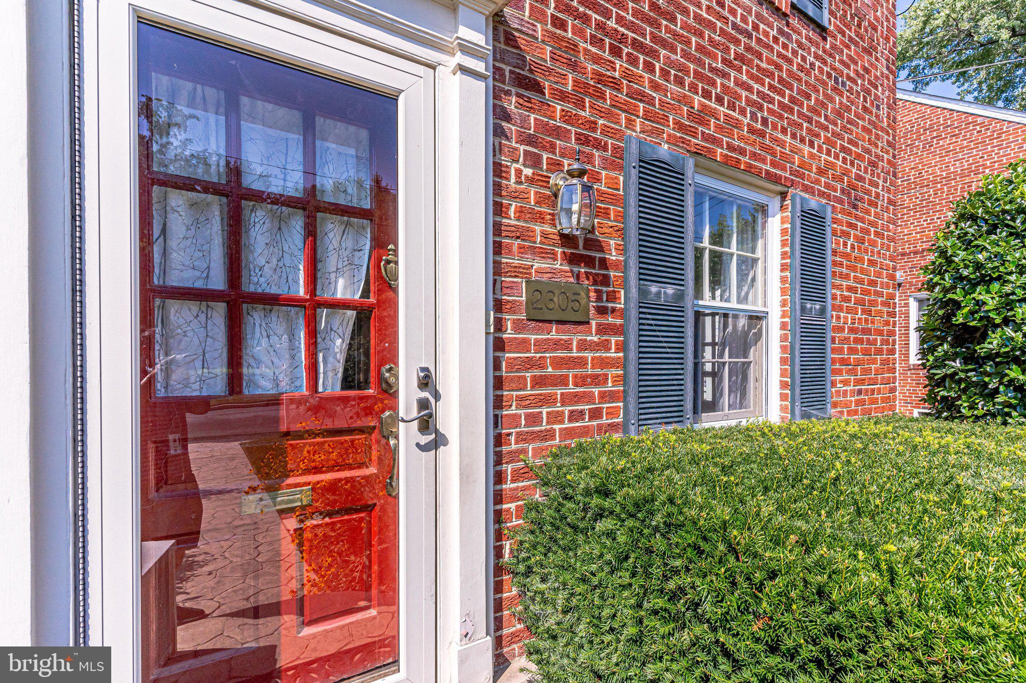 2305 Arthur Avenue Silver Spring, MD 20902 - Photo 5 of 44 Gallery Image 5