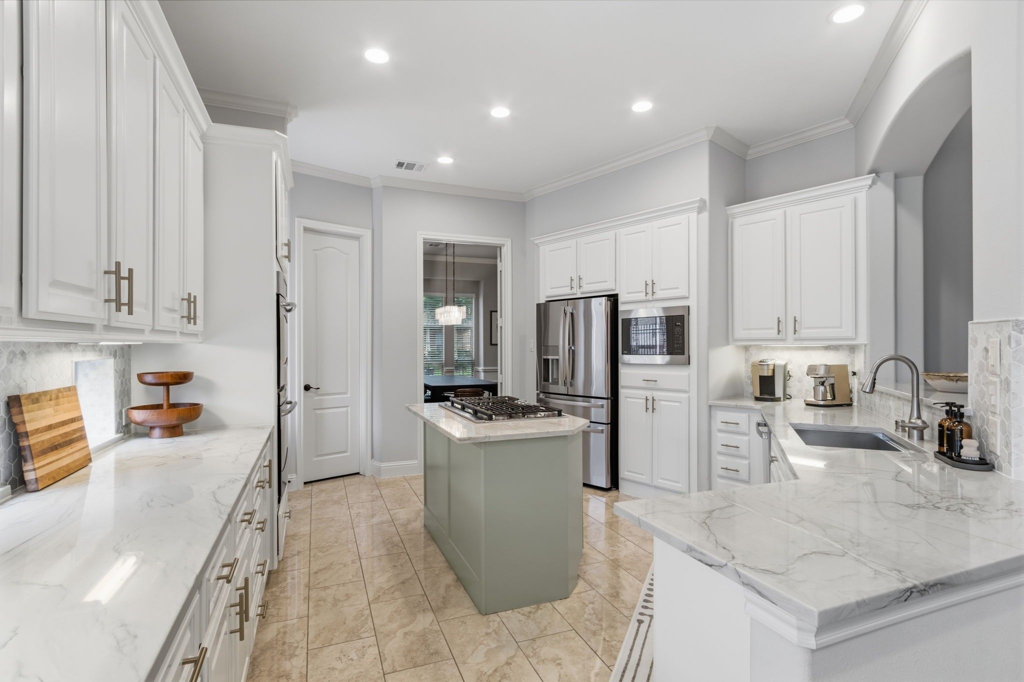 20130 Rose Dawn Lane Spring, TX 77379 - Photo 12 of 50 Kitchen w/quartzite countertops and recent appliances