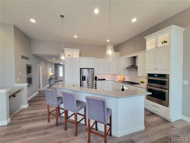 $428,900 | 1 Tbb Whitehall @ Ryehill Manor Street, St. Peters, MO 63376