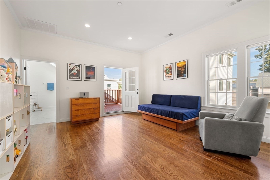 114 Inman Street, Unit 3 Cambridge, MA 02139 - Photo 12 of 28