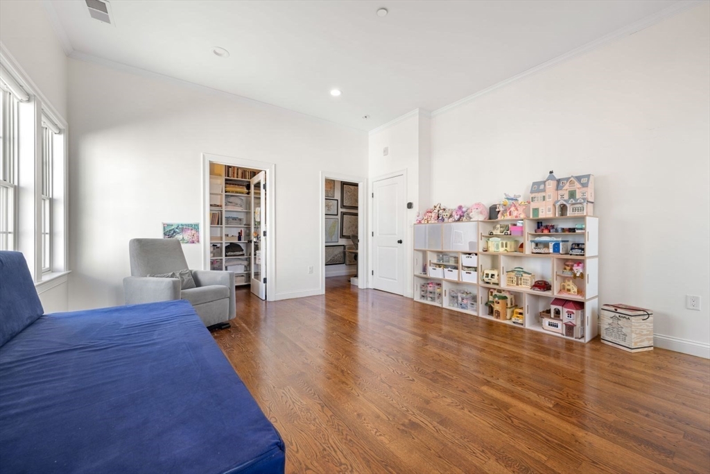 114 Inman Street, Unit 3 Cambridge, MA 02139 - Photo 15 of 28