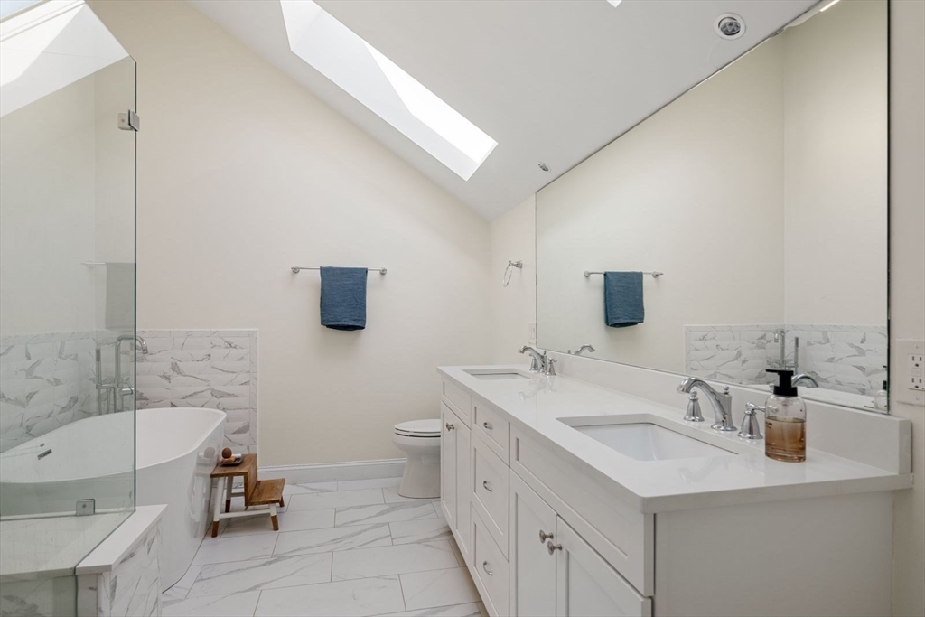 114 Inman Street, Unit 3 Cambridge, MA 02139 - Photo 16 of 28