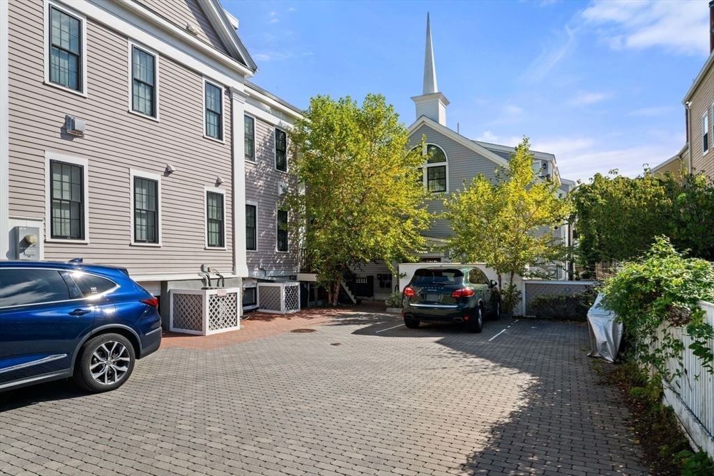 114 Inman Street, Unit 3 Cambridge, MA 02139 - Photo 23 of 28