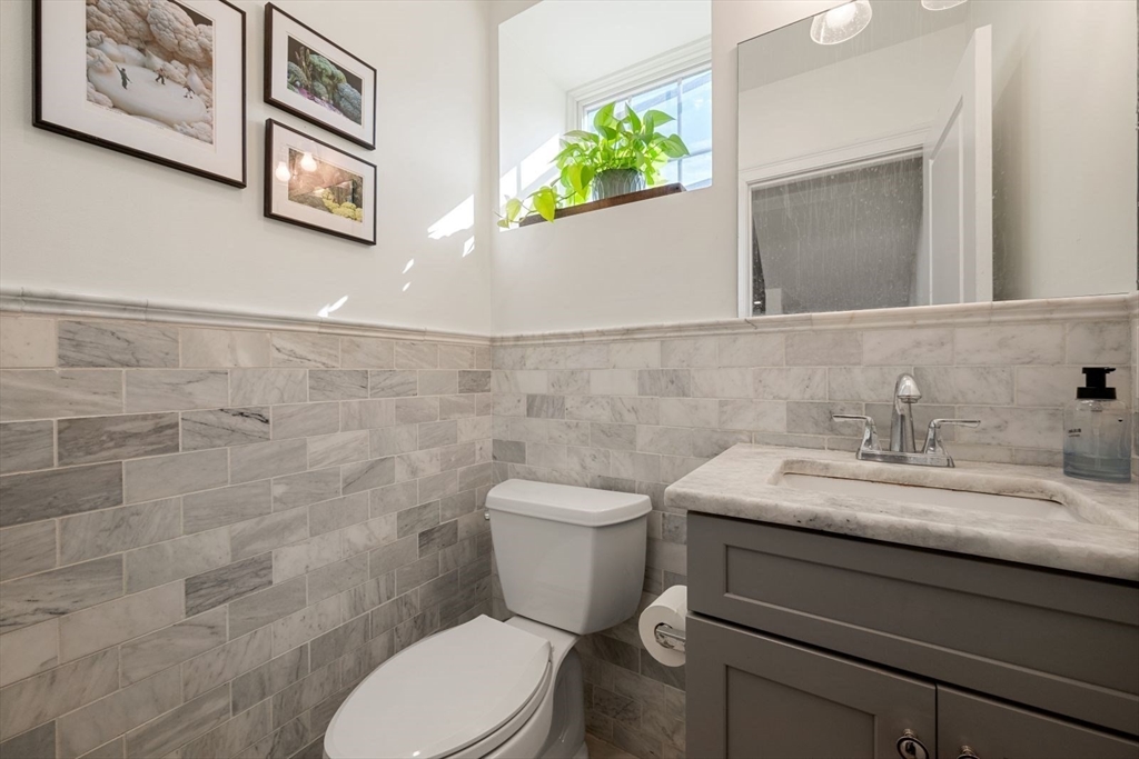 114 Inman Street, Unit 3 Cambridge, MA 02139 - Photo 6 of 28