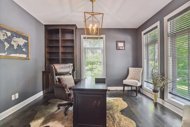 $10,000 | 2346 Linner Road, Minnetonka, MN 55391