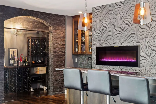 $10,000 | 2346 Linner Road, Minnetonka, MN 55391