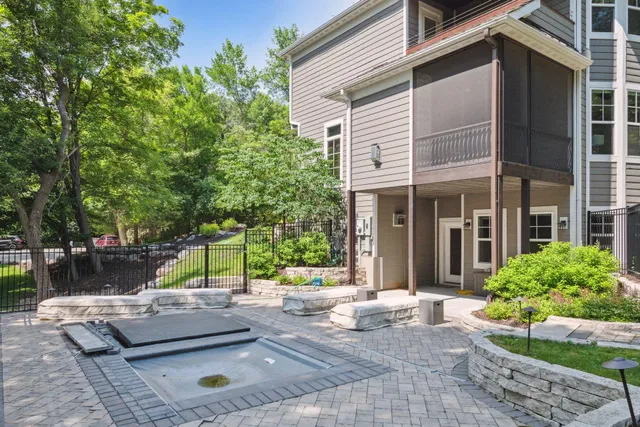 $10,000 | 2346 Linner Road, Minnetonka, MN 55391