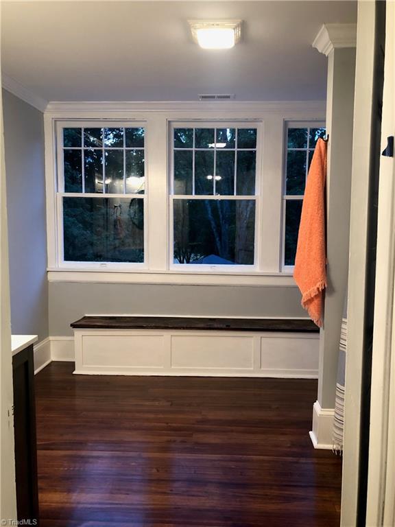 1305 Robbins Road Winston-Salem, NC 27107 - Photo 22 of 27 Upstairs shared bathroom with large antiqued storage bench built in.