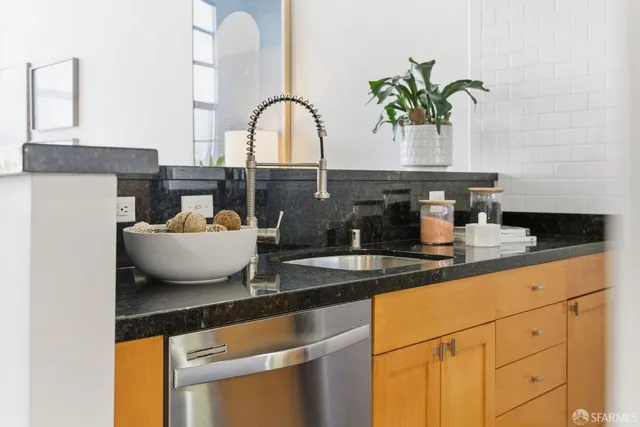 $835,000 | 1310 Minnesota Street, Unit 203, San Francisco, CA 94107