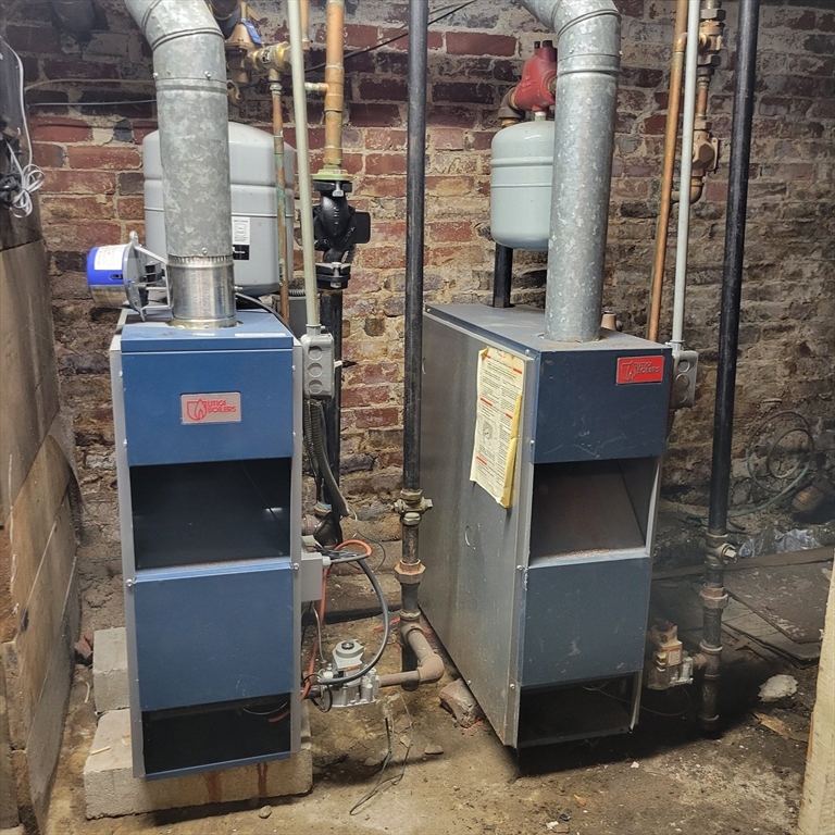 467 East 3rd Street Boston, MA 02127 - Photo 14 of 18 a view of building with an outdoor space