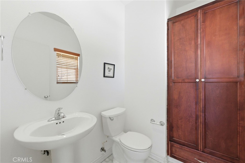 1686 Gilliam Court Riverside, CA 92501 - Photo 27 of 41