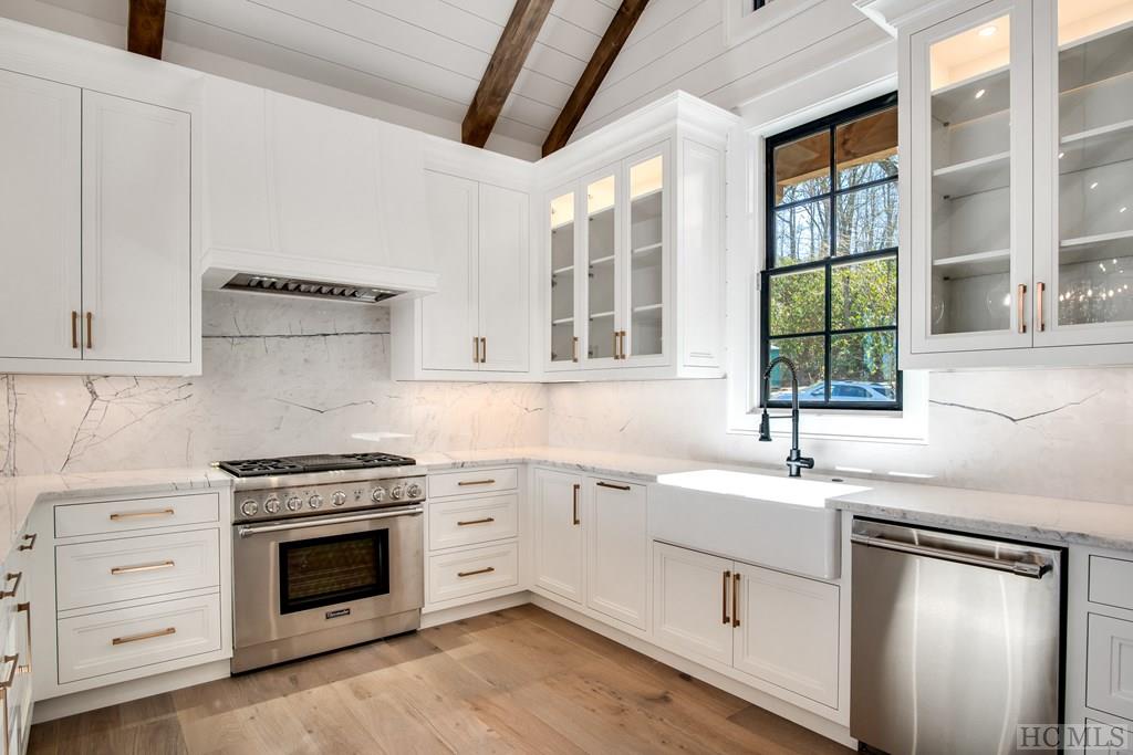 471 Sherwood Forest Road Highlands, NC 28741 - Photo 6 of 54 Gallery Image 6