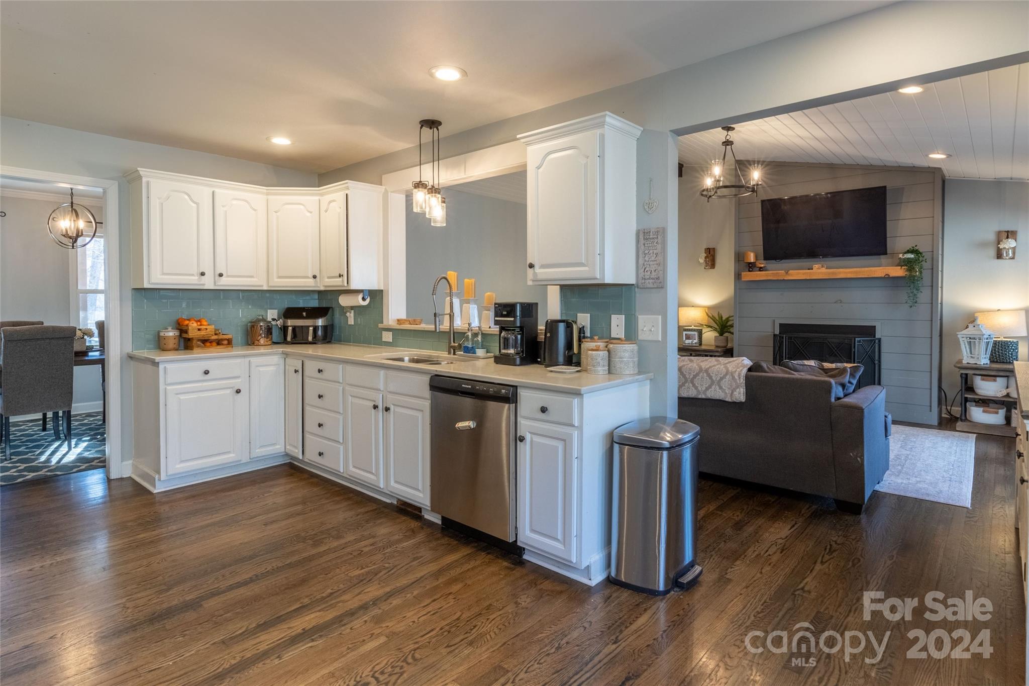 164 Sage Road Franklin, NC 28734 - Photo 17 of 48 Gallery Image 17