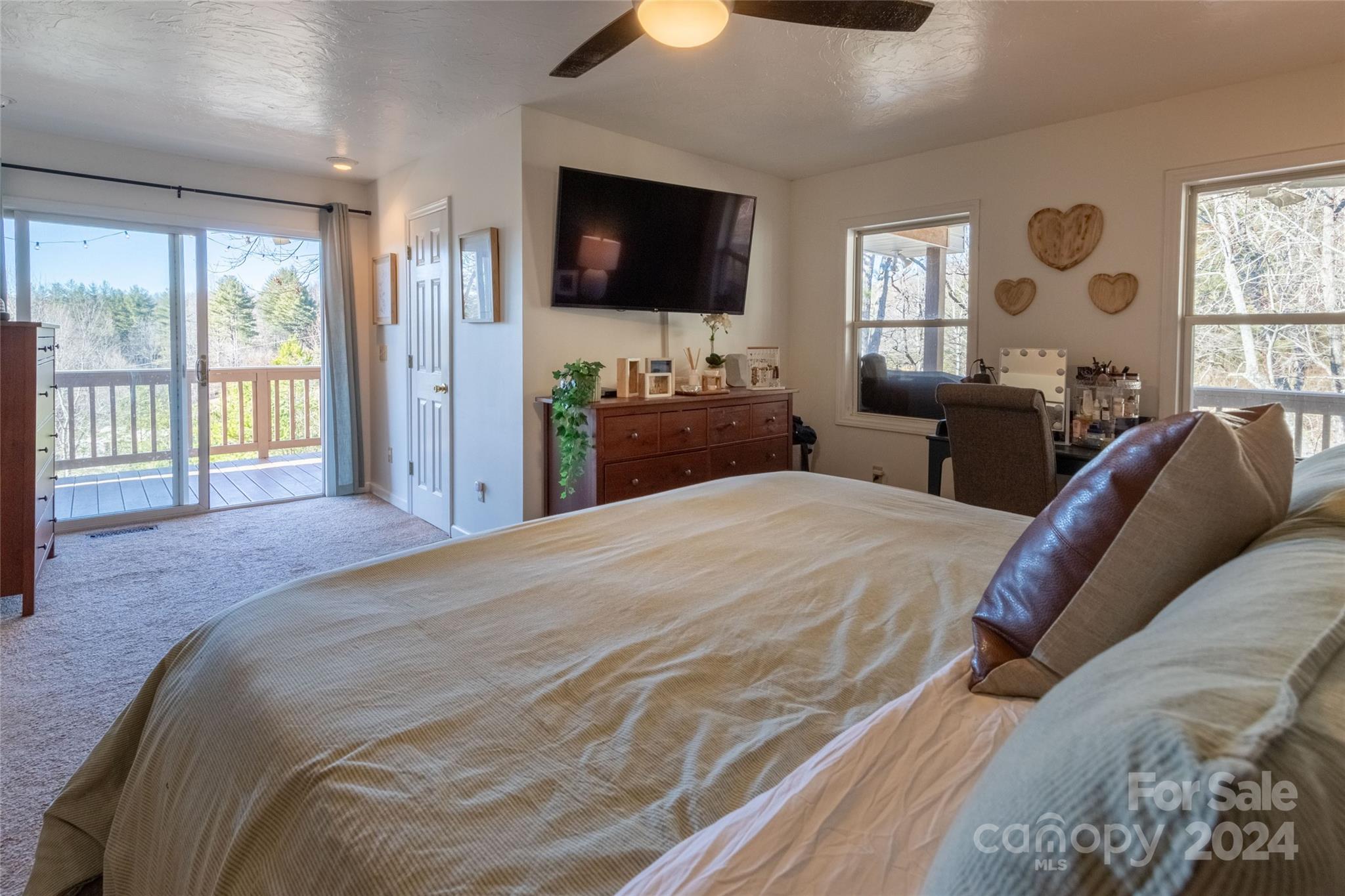 164 Sage Road Franklin, NC 28734 - Photo 7 of 48 Gallery Image 7