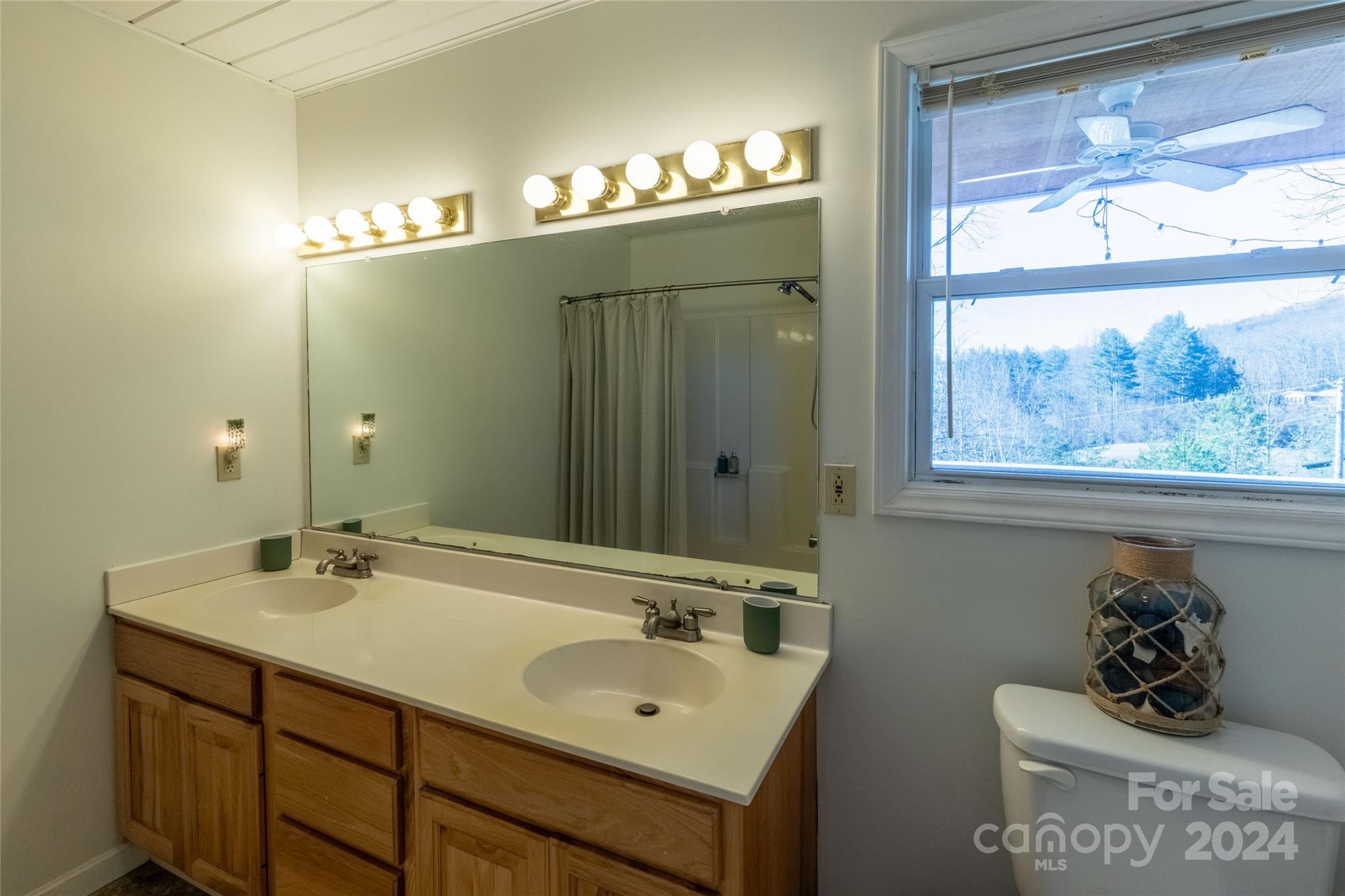 164 Sage Road Franklin, NC 28734 - Photo 9 of 48 Gallery Image 9