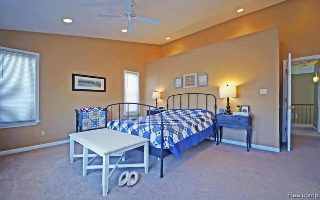 307 Ridgemont Road Grosse Pointe, MI 48236 - Photo 19 of 25 20-photo-web-1680x1050-199185.jpg