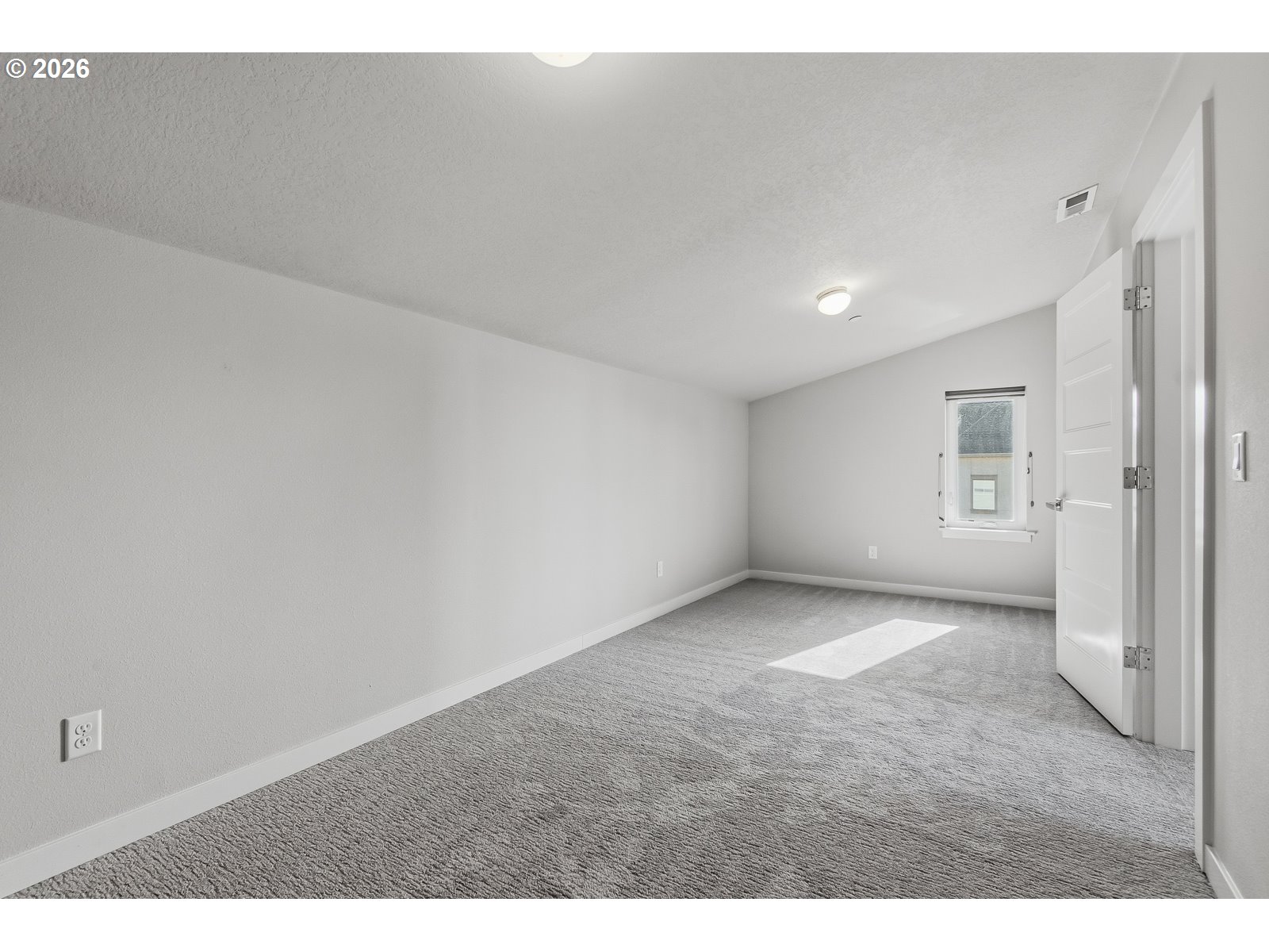 11375 Southwest Barber Street Wilsonville, OR 97070 - Photo 25 of 26 a view of an empty room