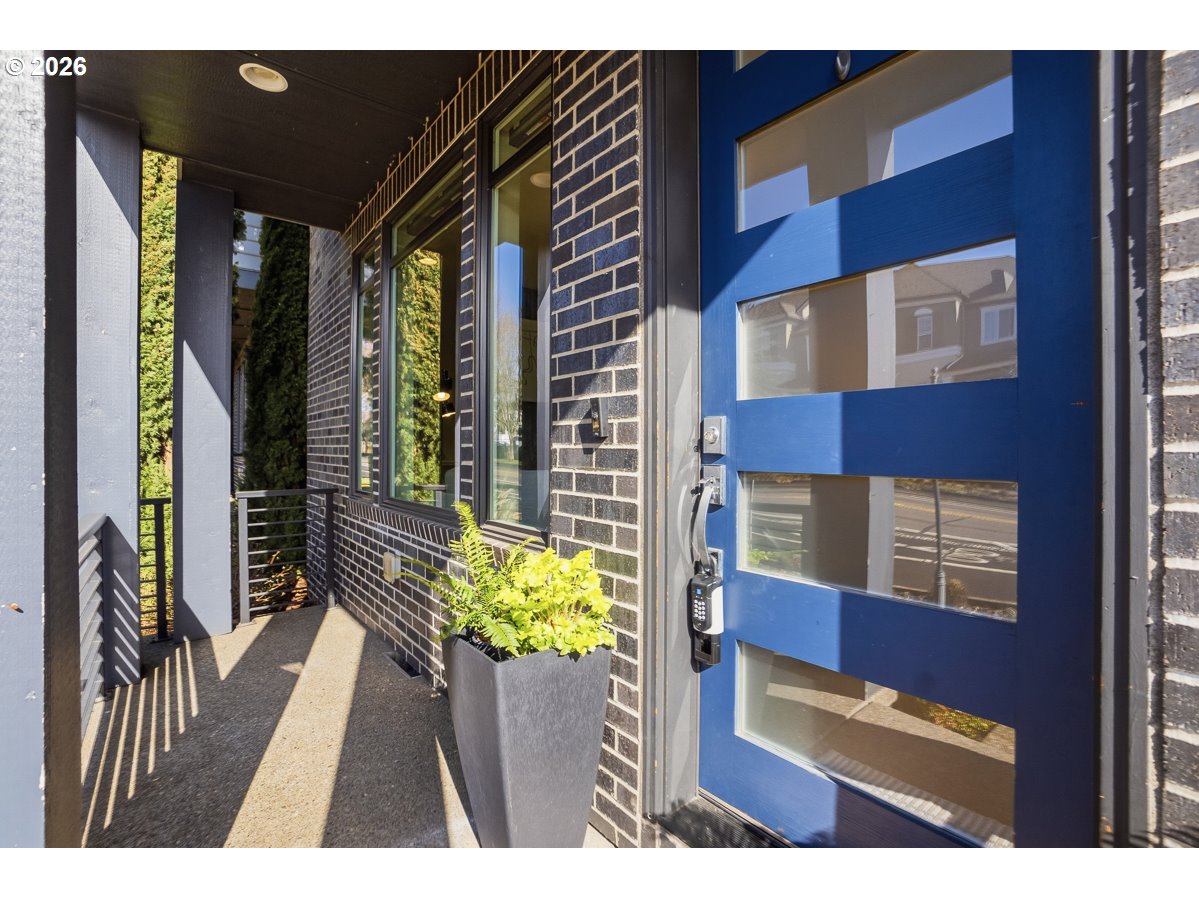 11375 Southwest Barber Street Wilsonville, OR 97070 - Photo 3 of 26 a view of an entryway